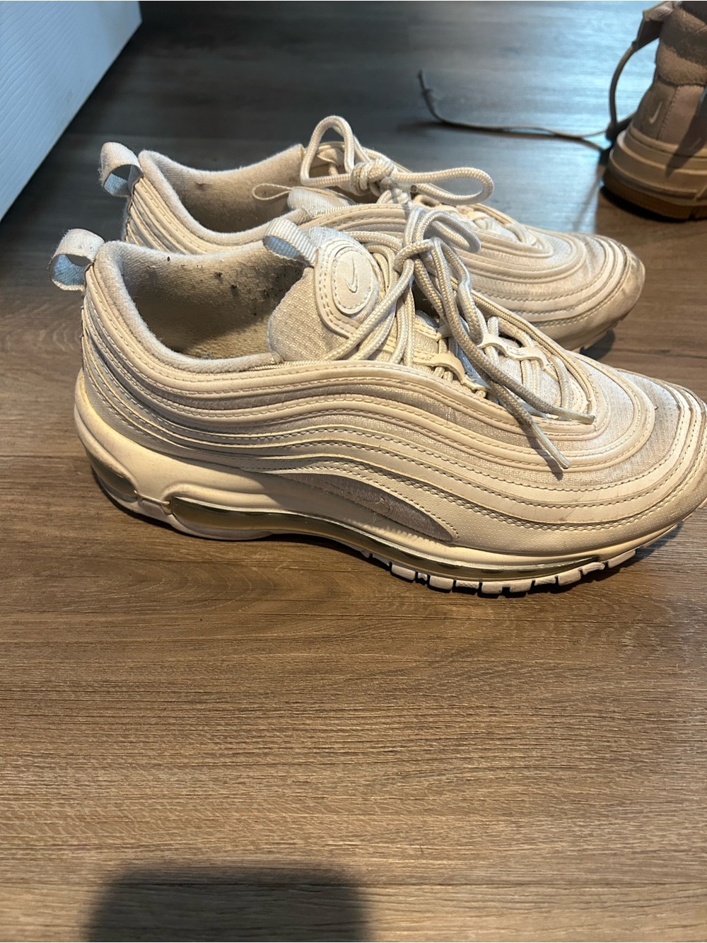 Nike Women's Cream/Off-White Athletic Sneakers